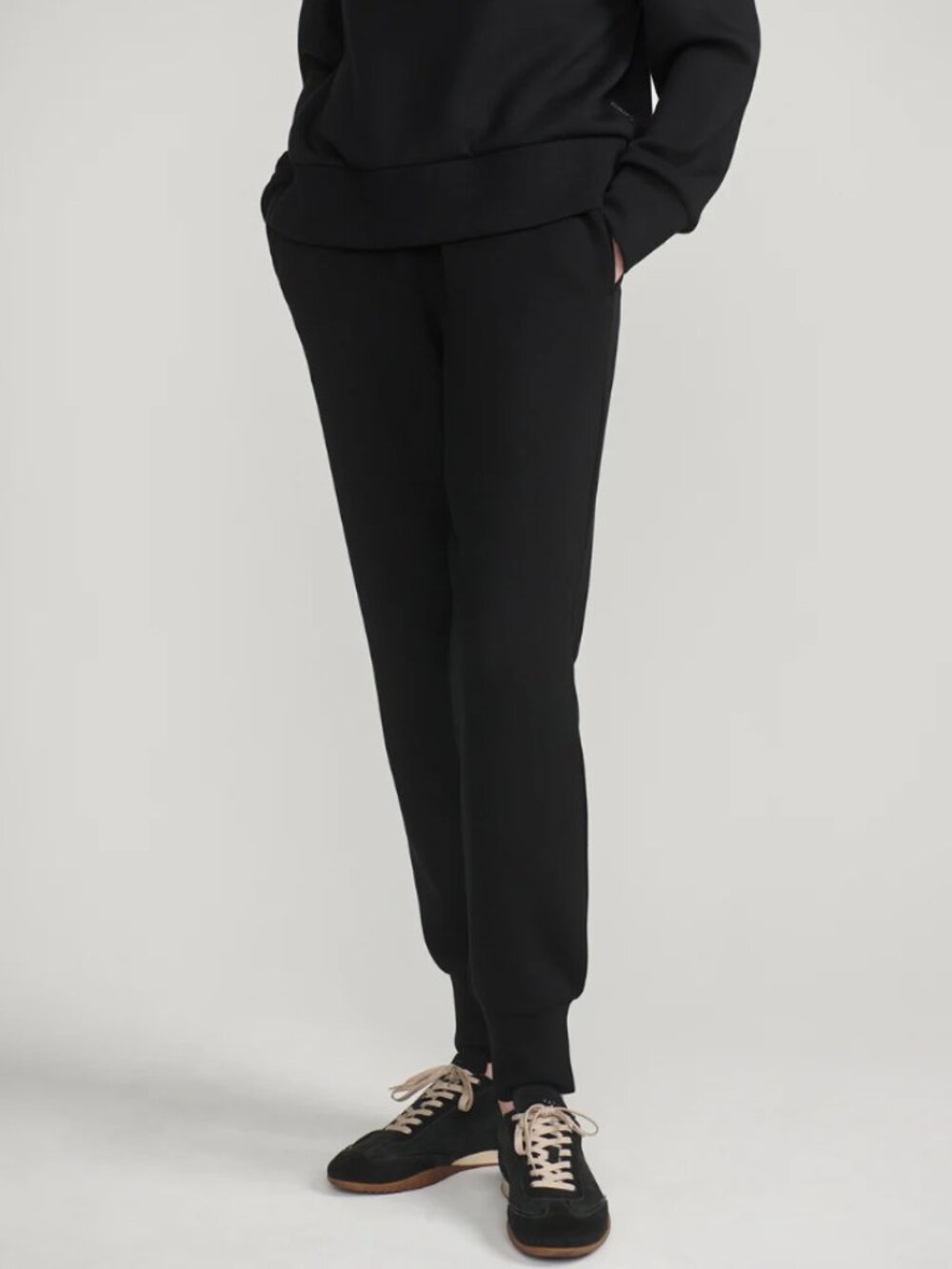 Varley The Slim Cuff Pant 27.5" in DoubleSoft Fabric